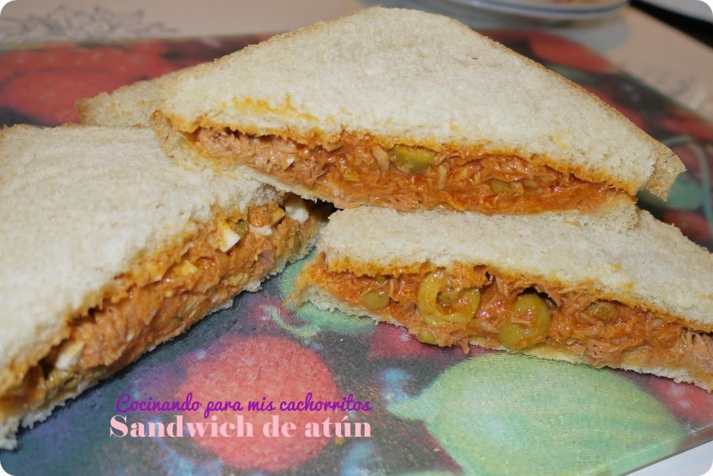 sándwich de atún