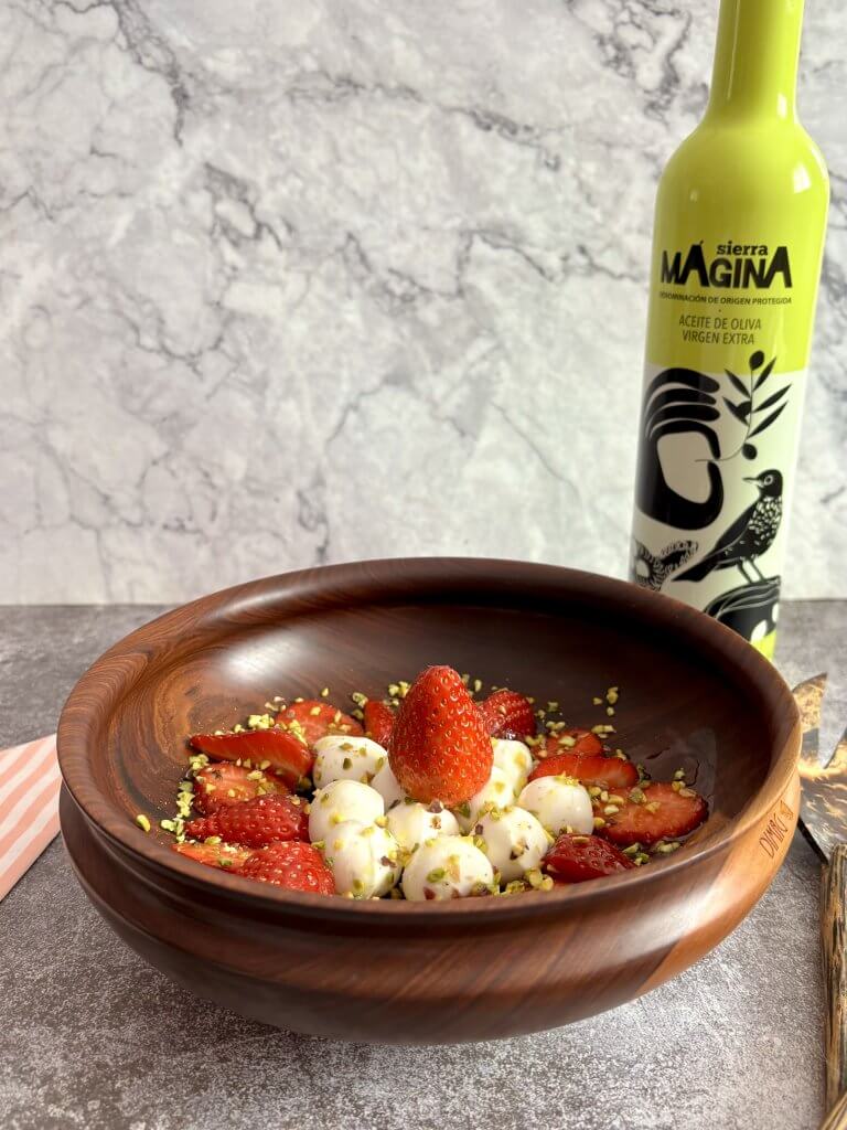 Ensalada fresas mozzarela